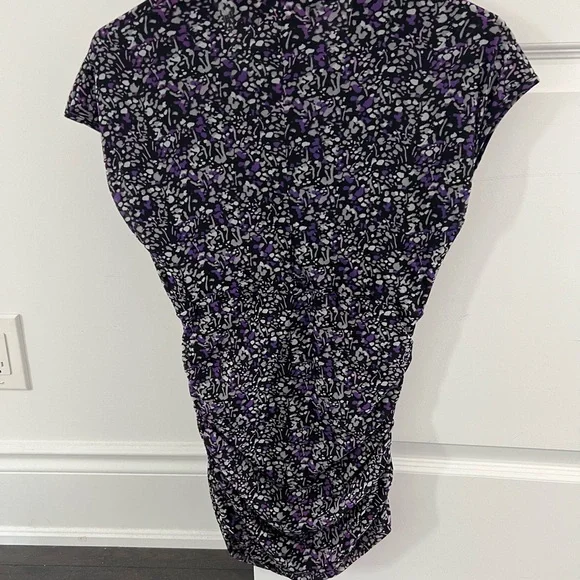 Pretty wrap-style top - Picture 6 of 9